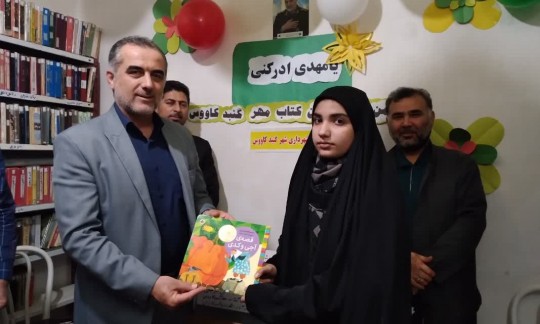 نشست رئیس اداره ورزش و جوانان گنبد کاووس با گروه کتابخوانی دختران گنبد کاووس