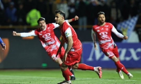 پرسپولیس صدرنشین شد